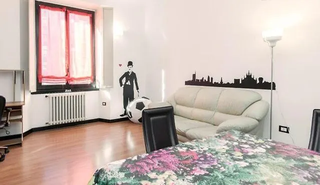Apartment Casa Di Charlie Chaplin Hotel Milan