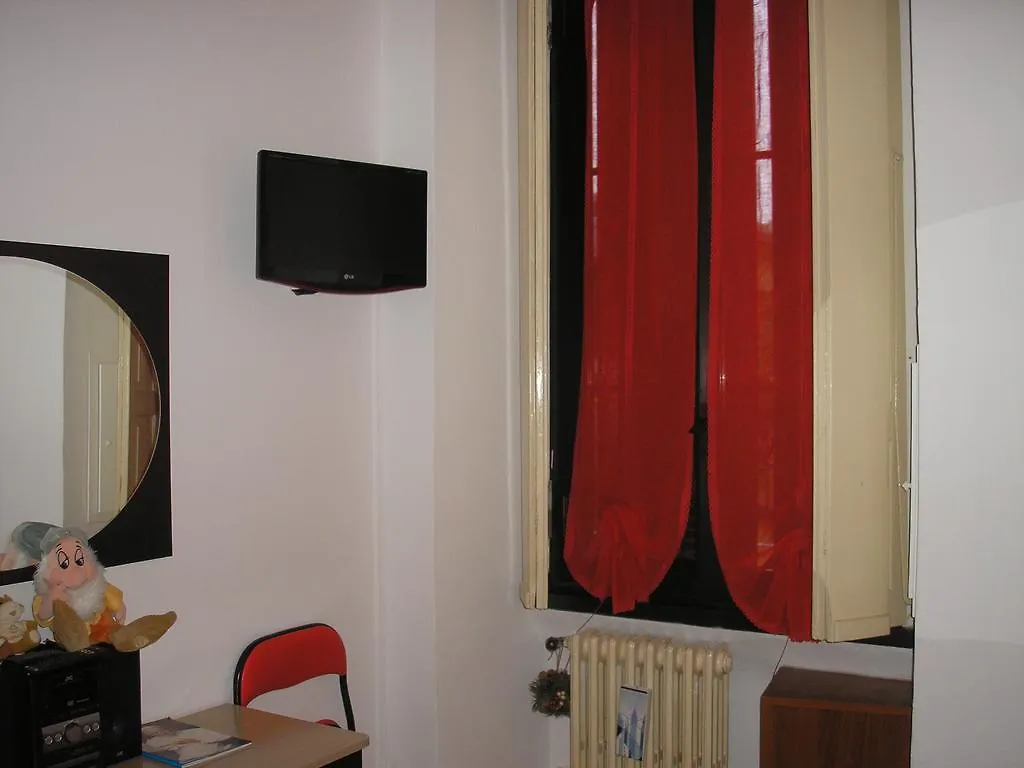 Casa Di Charlie Chaplin Hotel Milan Italy