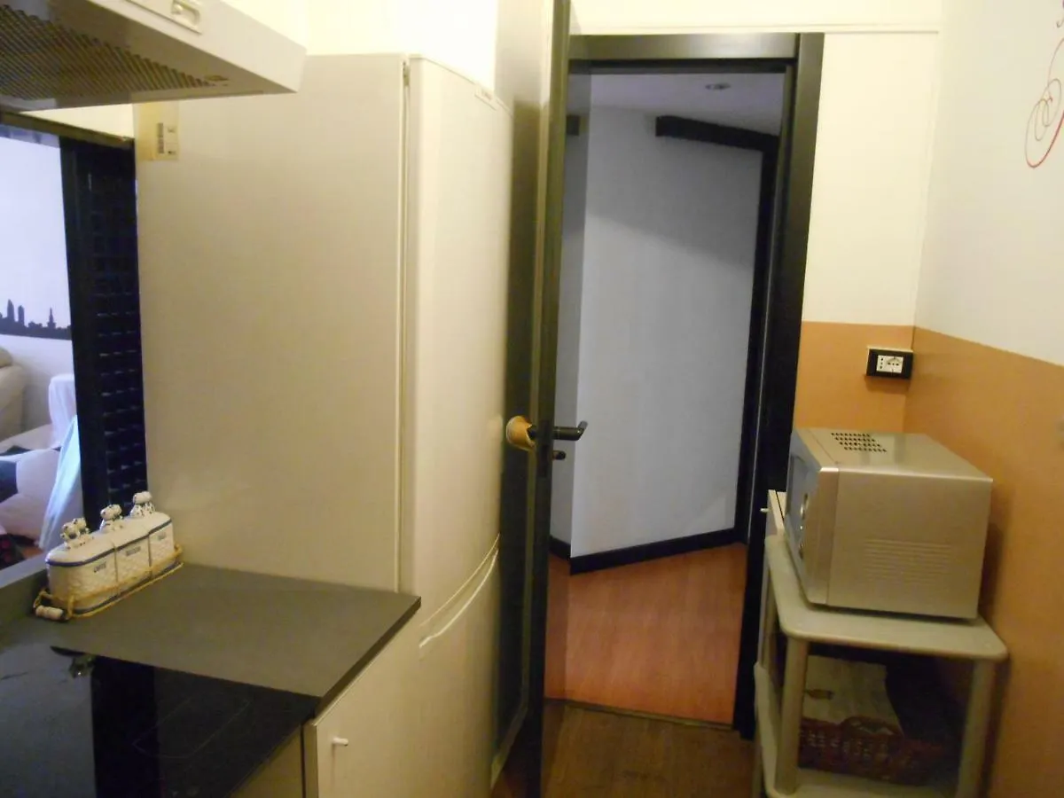 Apartment Casa Di Charlie Chaplin Hotel Milan